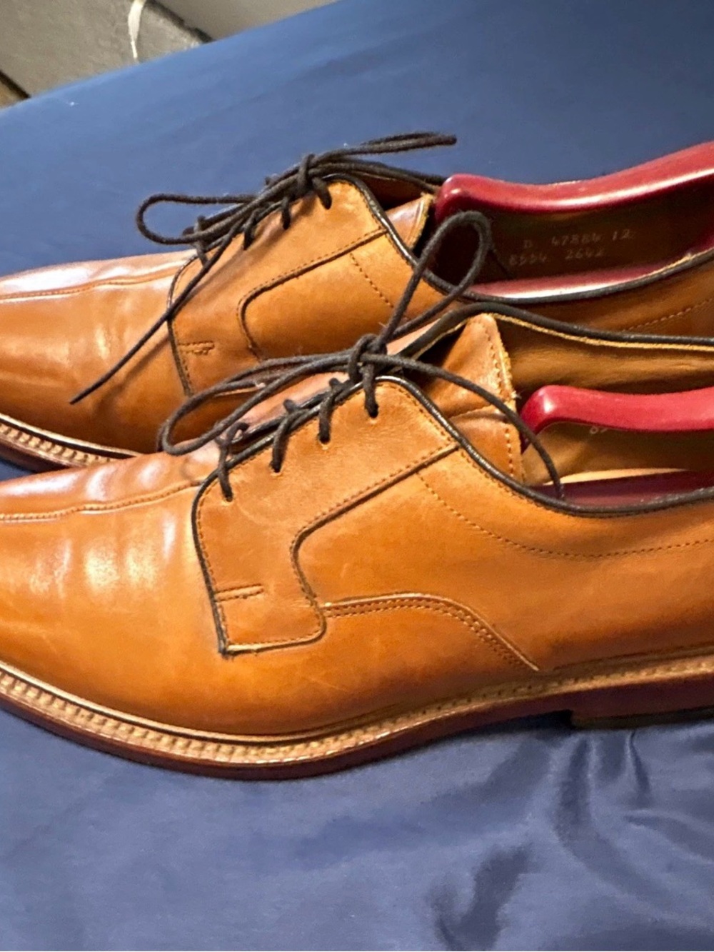 Allen Edmonds Tan Leather Derby with Black Laces and Red Shoe Trees